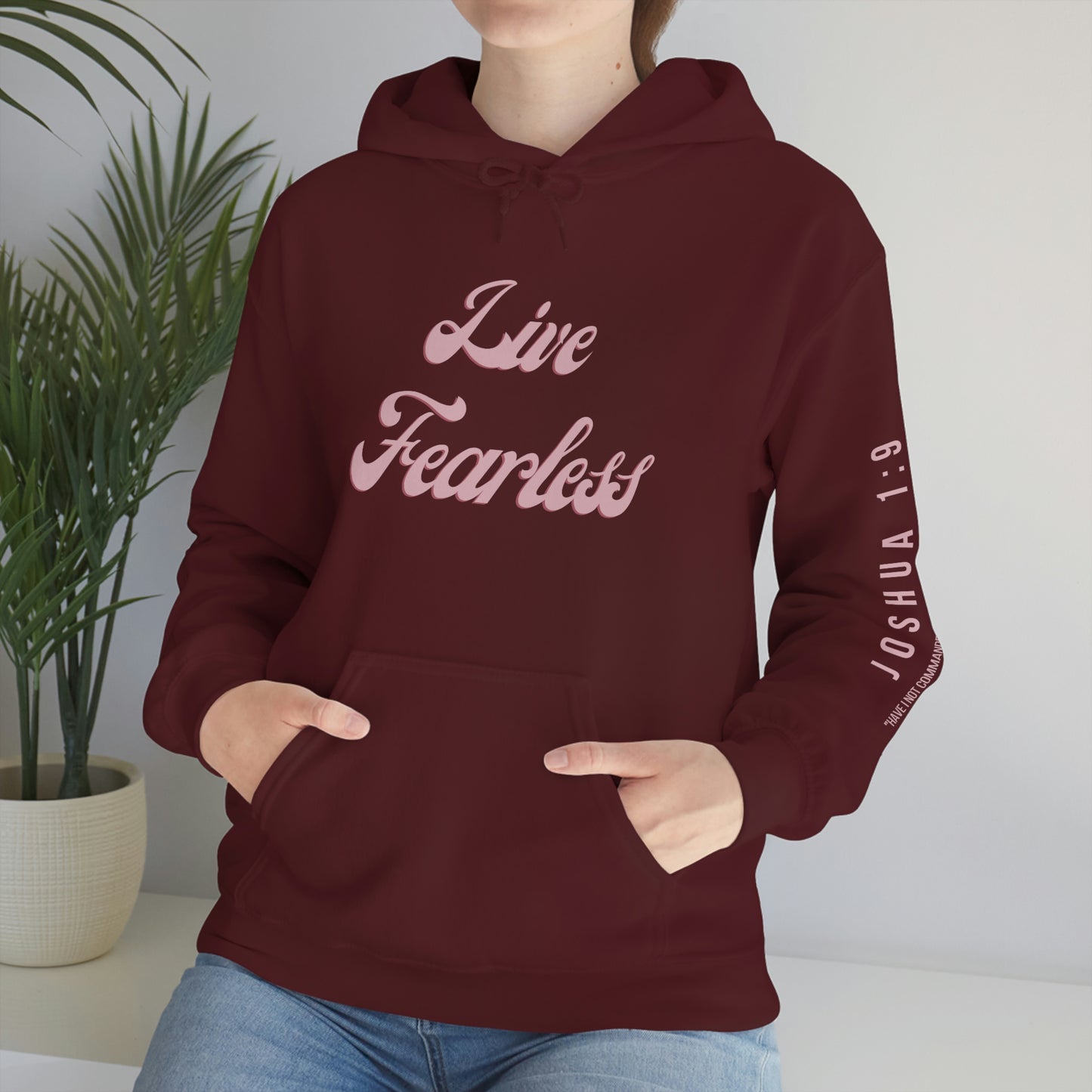 LIVE FEARLESS WOMEN'S HOODIE